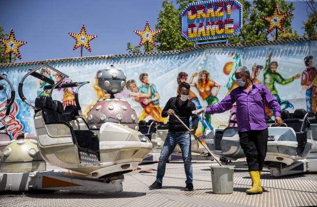 Ankara'daki lunaparklar kontrollü sosyal hayata hazırlanıyor